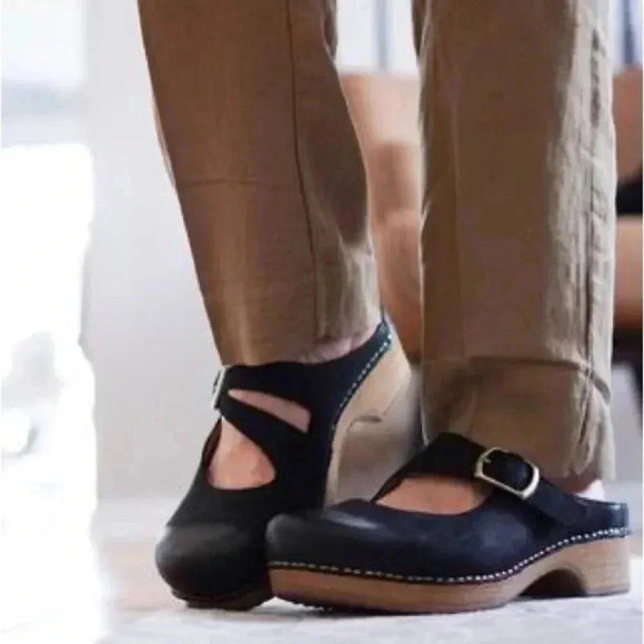 Dansko Britney Burnished Black Nubuck Leather Mule/Clog Shoes